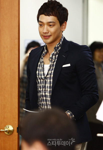 [05/04/2011] Rain Nombrado Embajador de Gangnam-gu en Seúl 23