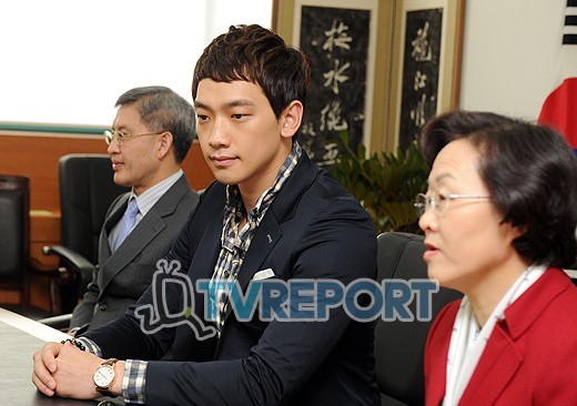 [05/04/2011] Rain Nombrado Embajador de Gangnam-gu en Seúl 31